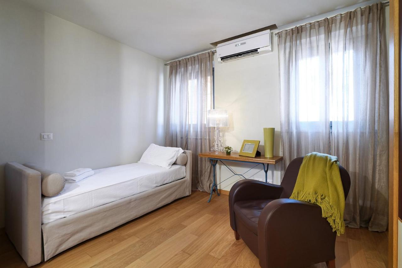 Contempora Apartments - Fiori Chiari 26 มิลาน ภายนอก รูปภาพ